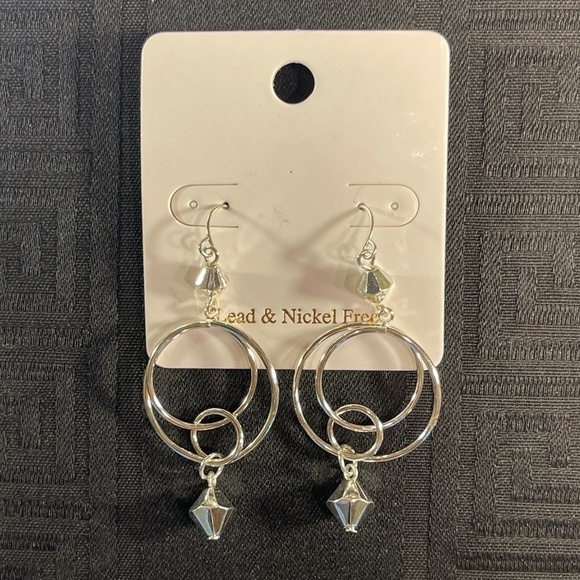 👋 3/$15 Silver Tone Double Round Circle earrings - Picture 5 of 8